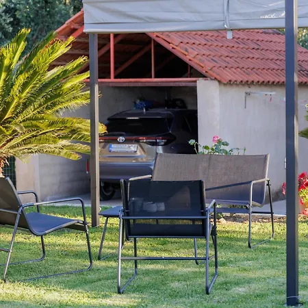 Lumelia Mansion Your Sunny Garden Apartment Kalamata