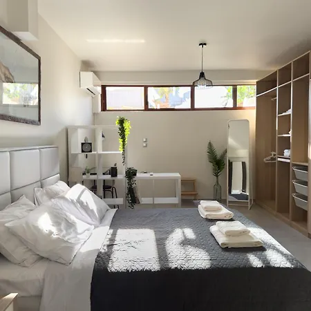 Lumelia Mansion Your Sunny Garden Apartment *