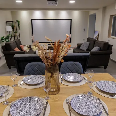 Apartment Lumelia Mansion Your Sunny Garden Kalamata