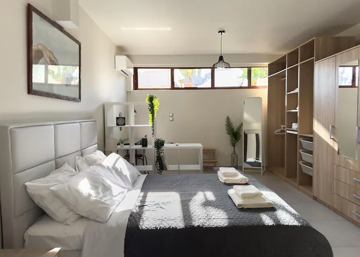 Lumelia Mansion Your Sunny Garden Апартаменты *